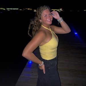 Meet your Posher, Alise